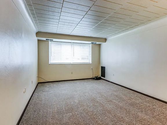 3rd image of 566 Dawson Ave APT 304