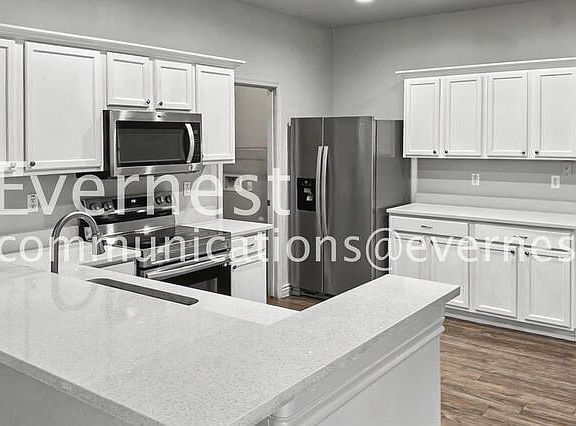 4th image of 2210 N 91st Ln