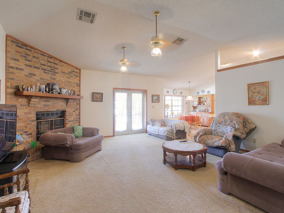 1st image of 2601 Derby Dr
