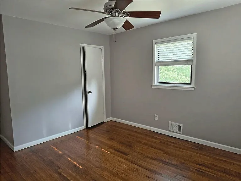 6271 Mountain Ct SE — Photo 7
