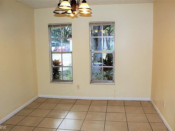 4th image of 1221R Sagamore Dr