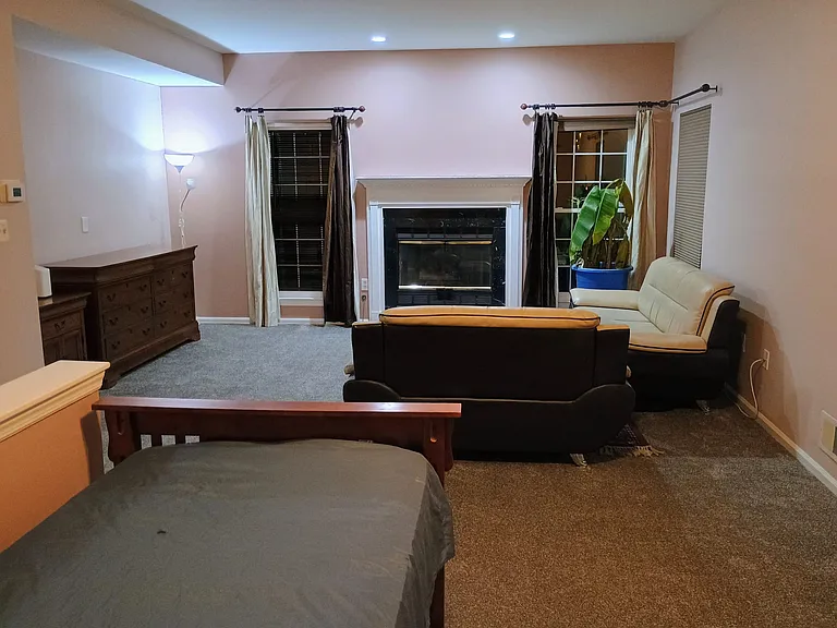 35 Marion Dr — Photo 7