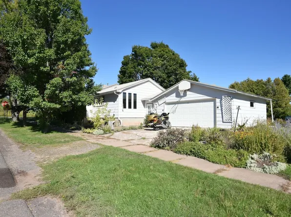 320 N 4th Ave W, Washburn, WI 54891