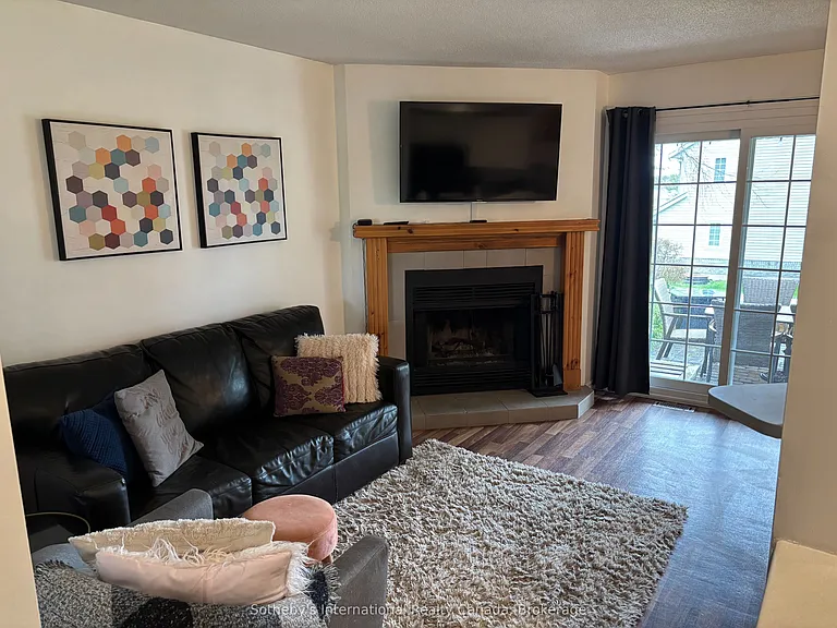 146 Settlers Way #32 — Photo 3