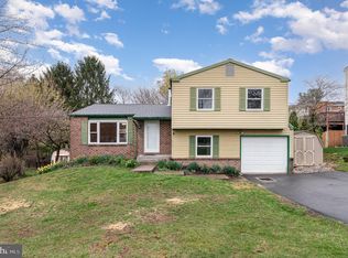 7780 Robin Rd, Harrisburg, PA 17111