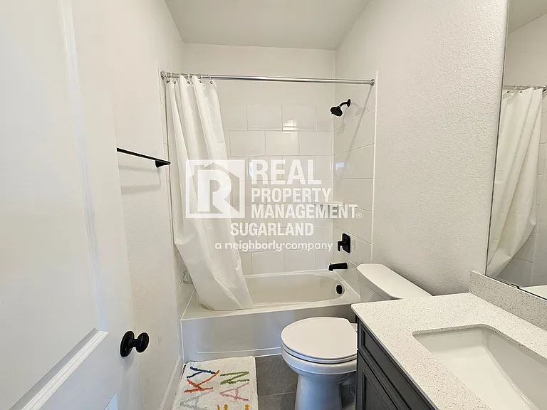 1414 Emma Lake Dr — Photo 10