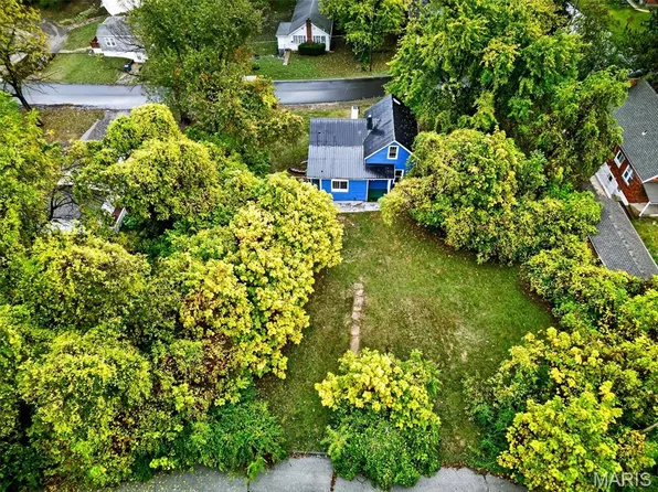 2434 Mary Ave, Saint Louis, MO 63136