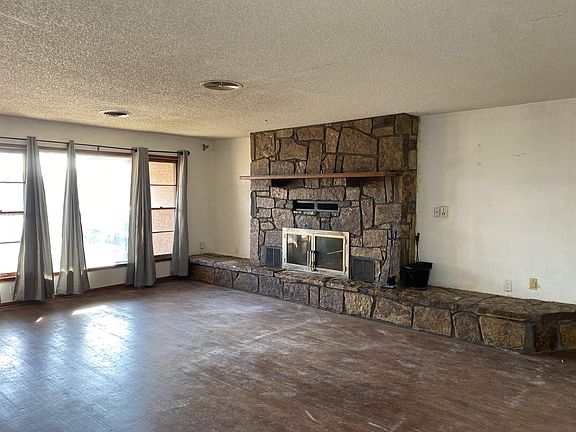 3rd image of 4345 SE 16th St