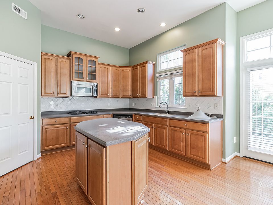 9135 Lake Parcel Dr Fort Belvoir, VA, 22060 Apartments for Rent Zillow