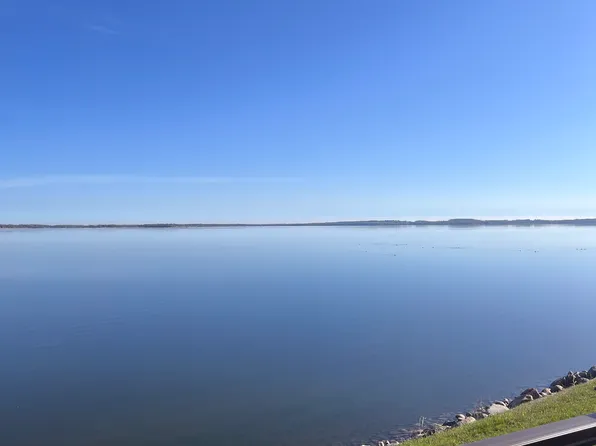 811 Lake St E #8, Osakis, MN 56360