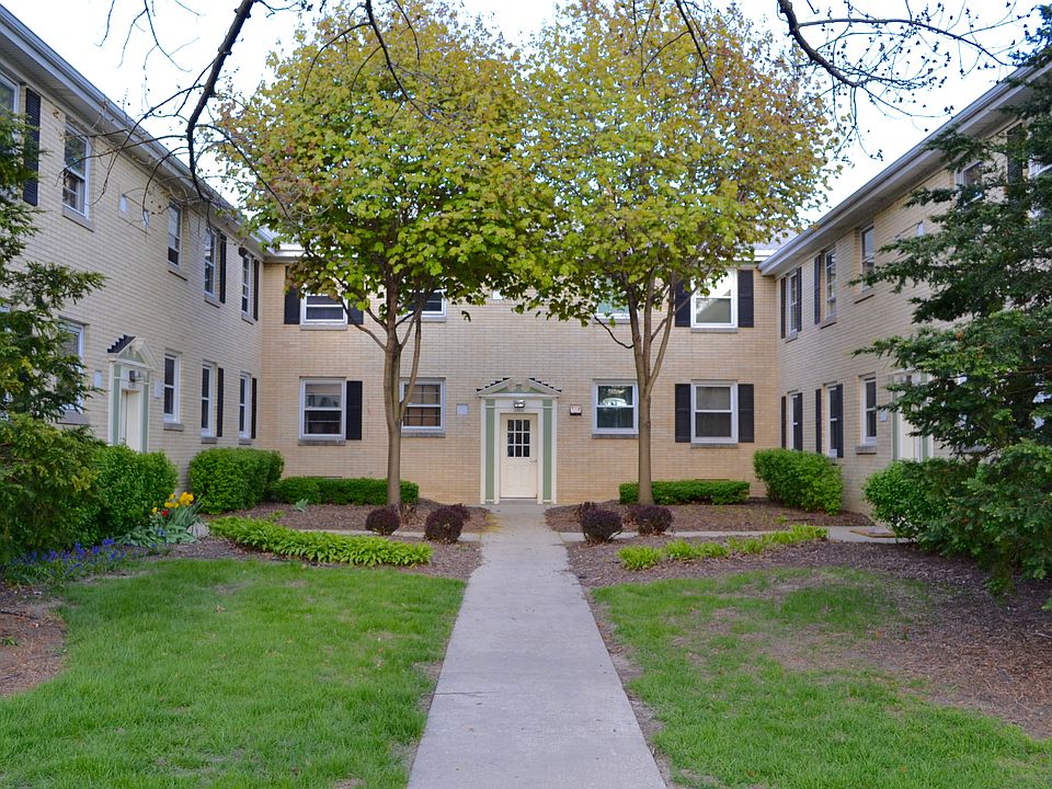 1st image of 3456 N Dousman St