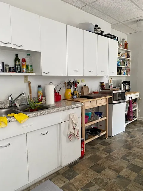 2 bed, 1300 sqft, $1,450 — Photo 4