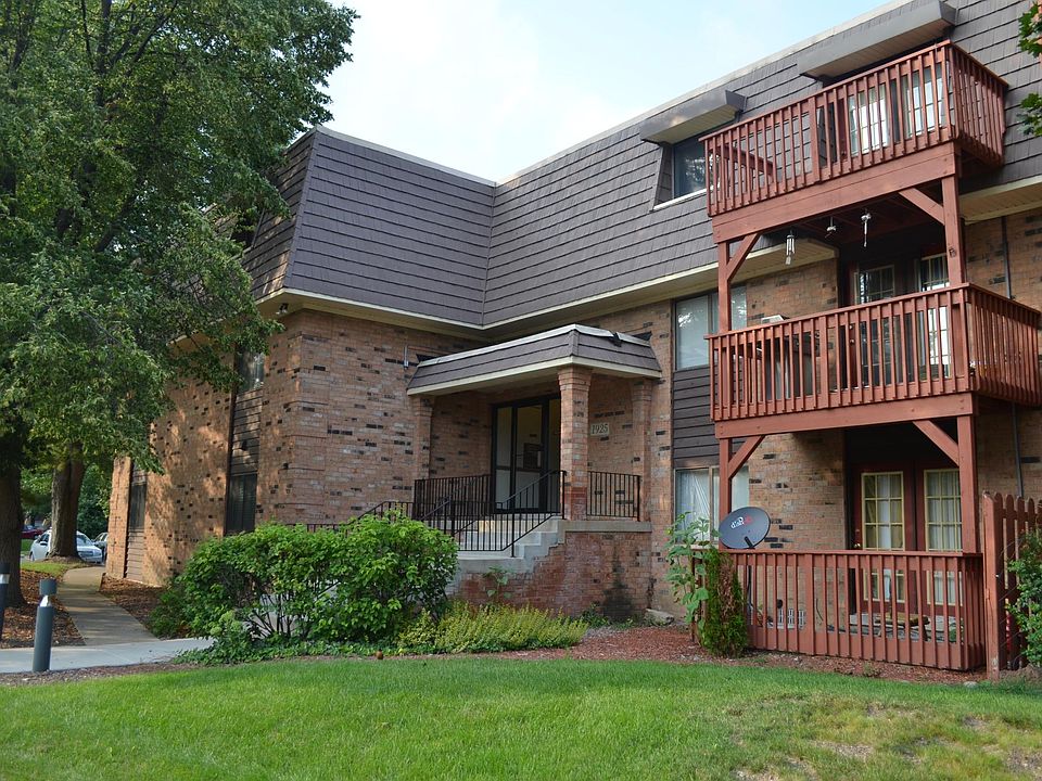 1st image of 1925 Tall Oaks Dr Unit 3701
