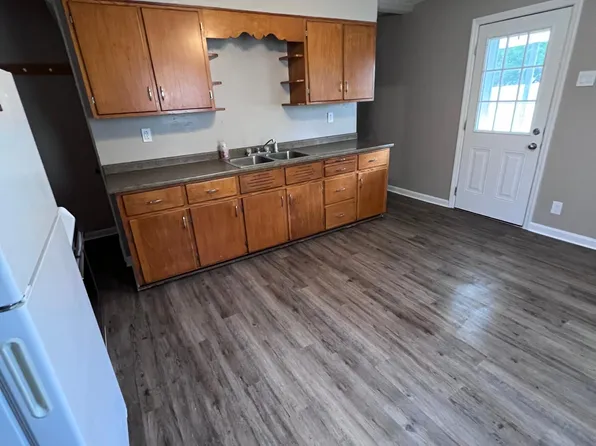 123 Washington St, Cokeburg, PA 15324