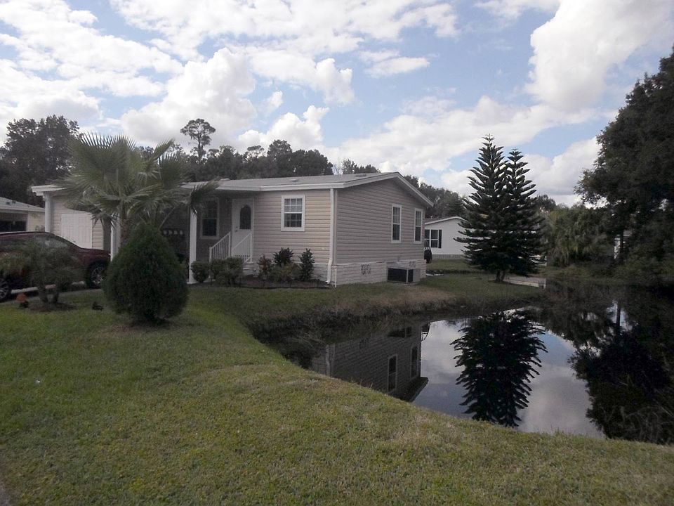 1st image of 807 Petunia Way