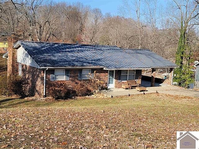 1st image of 521 N Willow Way