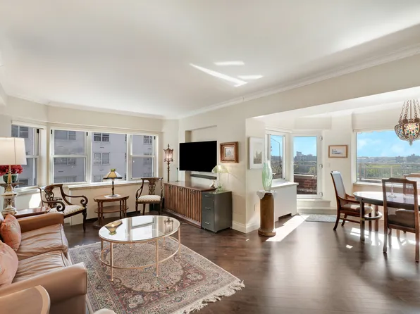 520 East 76th Street image 1 of 9