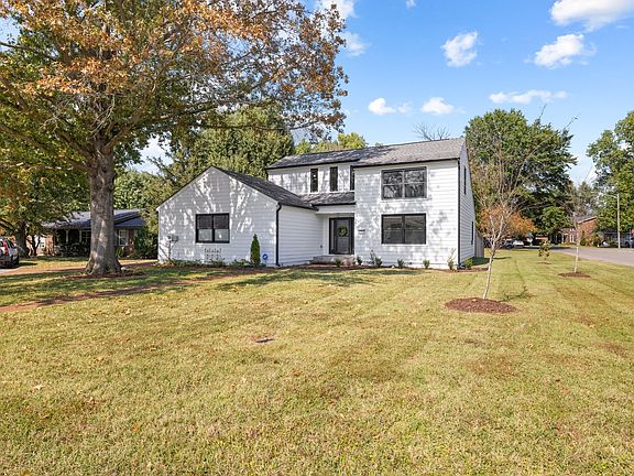 2nd image of 1605 Woodland Ct