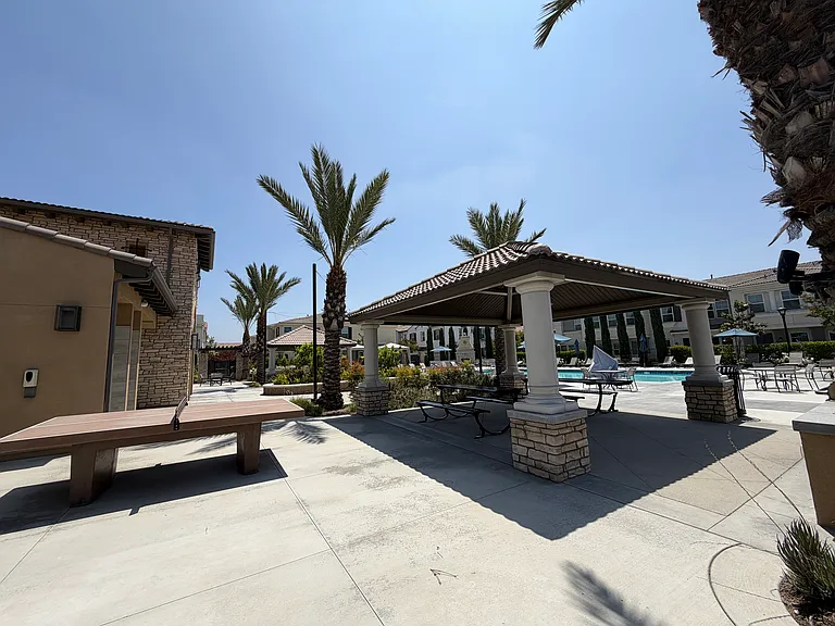7103 Montecito Ln — Photo 22