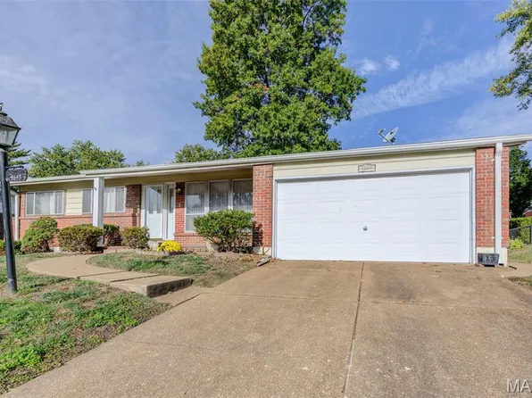 4645 Tauneybrook Dr, Saint Louis, MO 63128
