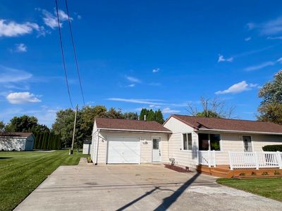 702 W 5th St, Pinconning, MI, 48650