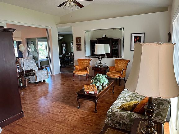 3rd image of 548 Petrel Cir