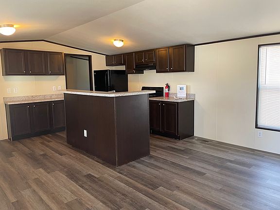 4th image of 830 N Lamb Blvd Space 143