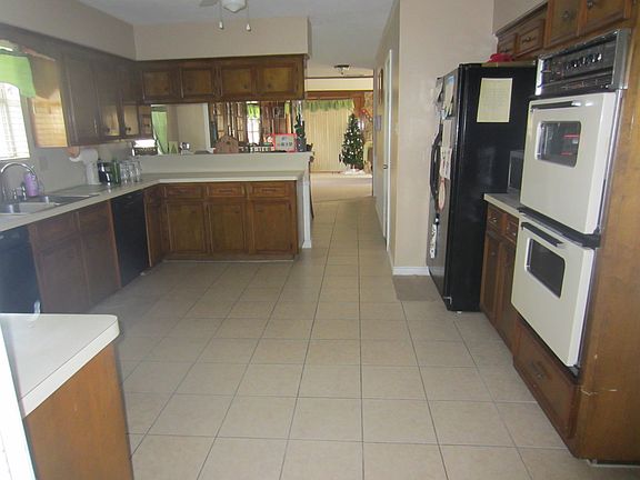 4th image of 8915 Pine Shores Dr