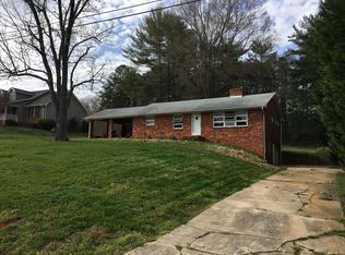 3981 Poindexter Ave, Winston Salem, NC 27106