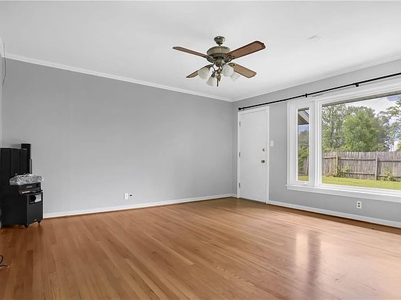 3rd image of 724 Blackman St