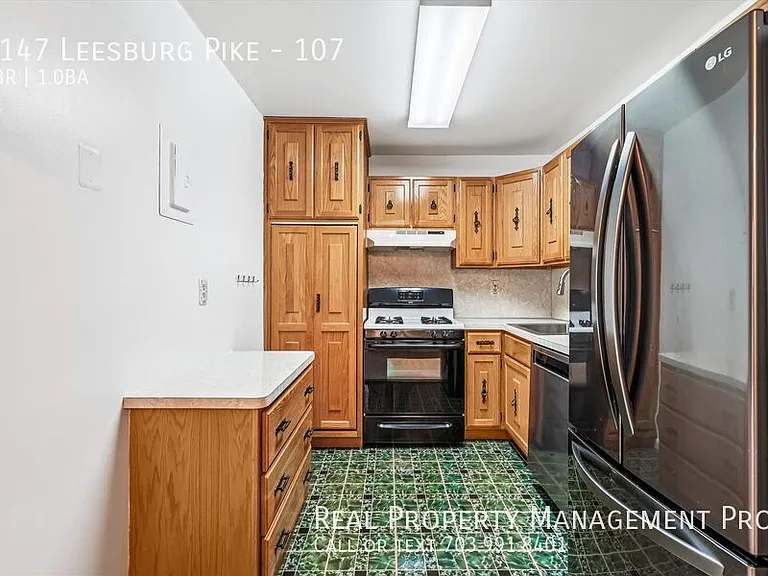 6147 Leesburg Pike #107 — Photo 11