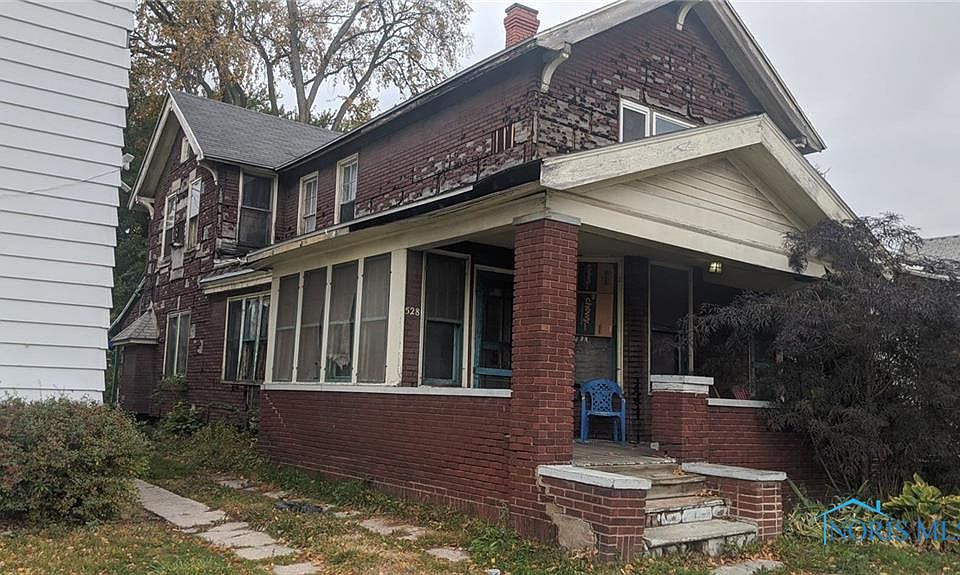 1st image of 526 Langdon St