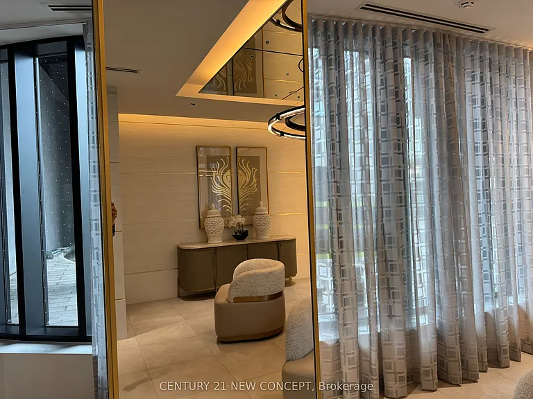 5858 Yonge St #LPH08 — Photo 32