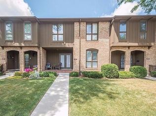 931 Greenhills Dr, Ann Arbor, MI