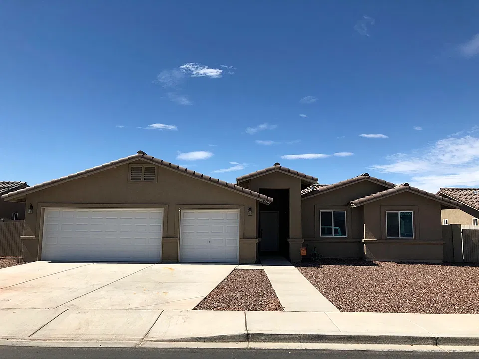 7710 E 42nd Pl