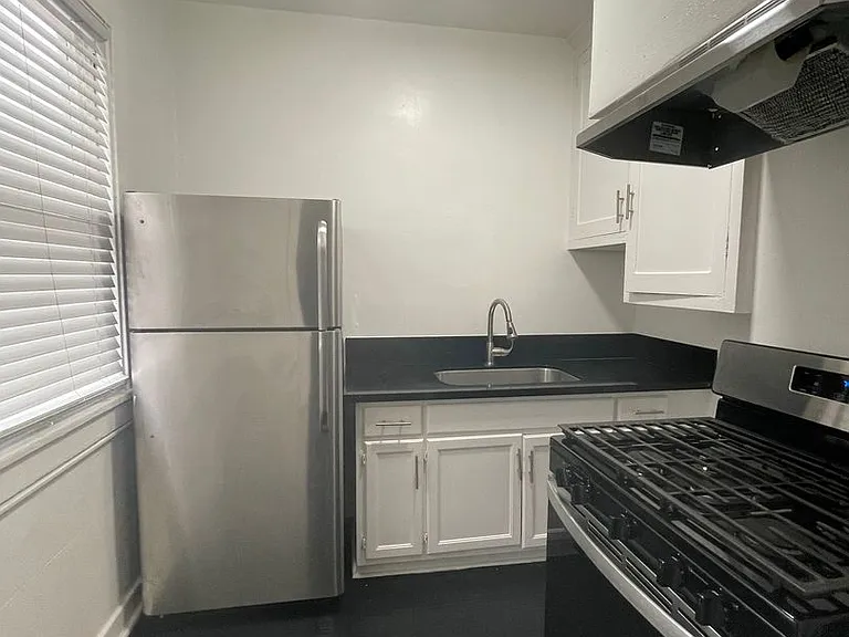 Parnassah Holdings — Photo 4