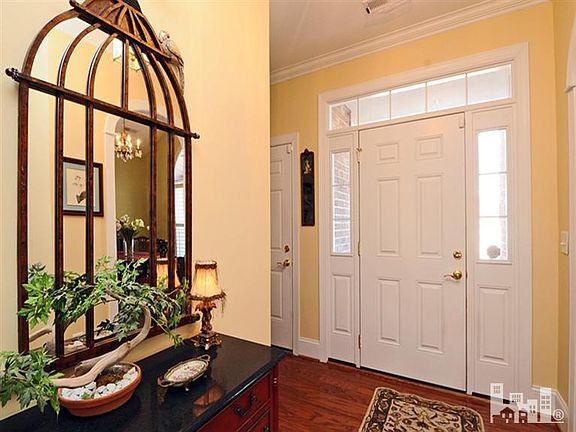3rd image of 358 Windchime Dr