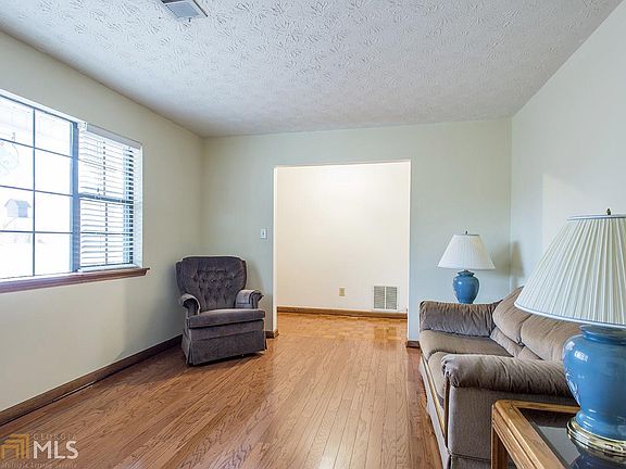 4th image of 600 Cloudland Dr