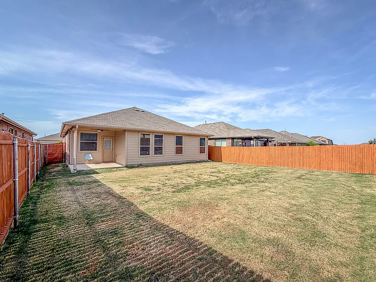 1117 Genola Dr — Photo 15