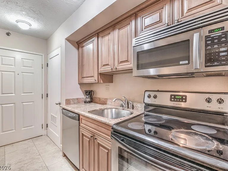 3700 Las Vegas Blvd S #672 — Photo 8