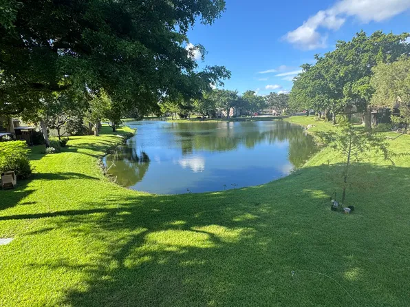 4202 S Pine Island Rd, Davie, FL 33328