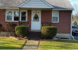 805 Main St, Bally, PA 19503