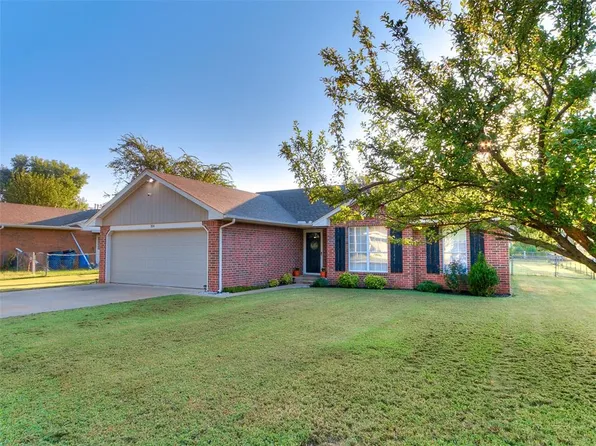 314 N Magnolia St, Crescent, OK 73028