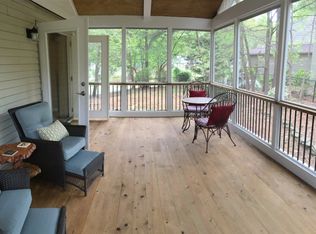 120 Roswell Farms Dr, Roswell, GA 30075