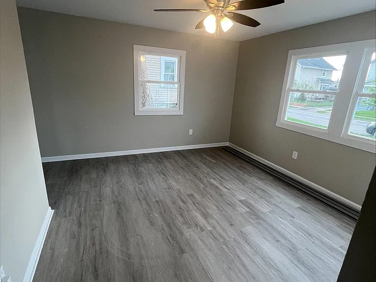 420 S Wheatland Ave — Photo 32