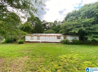 400 Valley St, Adamsville, AL 35005