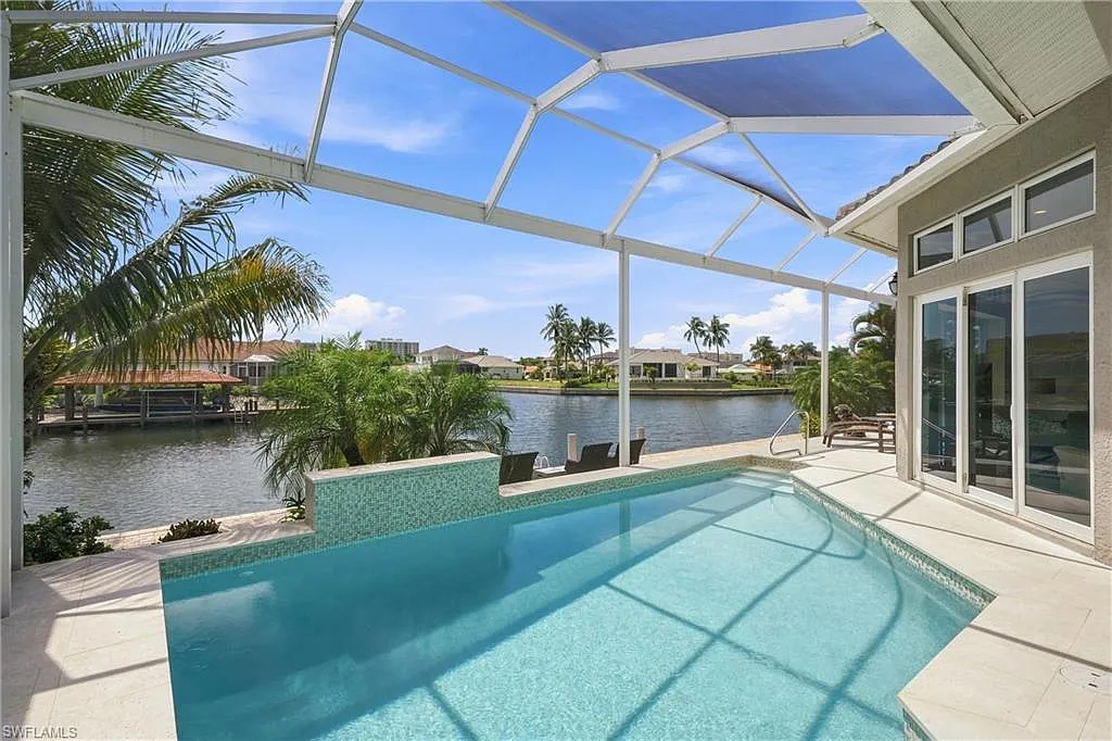 3 bed, 3.0 bath, 2363 sqft, $18,000 — Photo 3