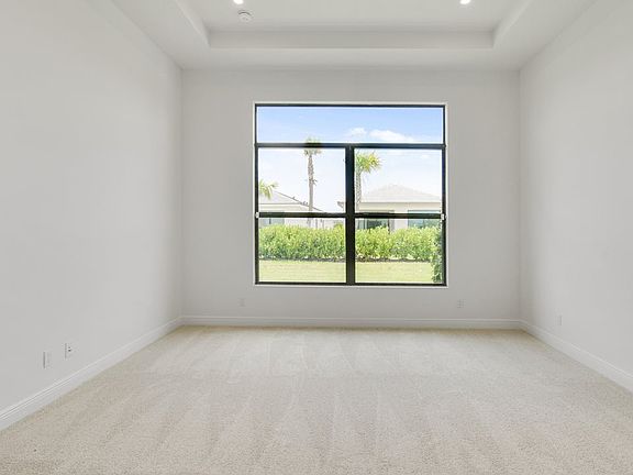 4th image of 9137 SW Esule Way