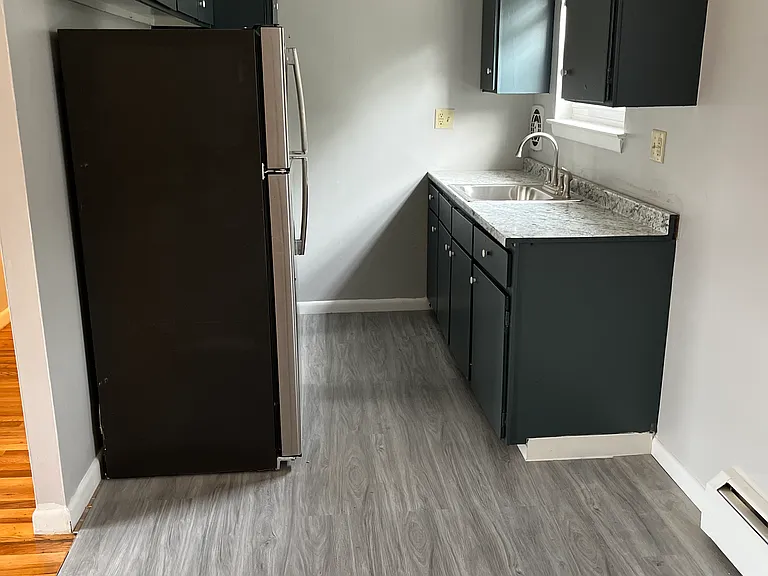 Bradford Commons Apartments — Photo 6