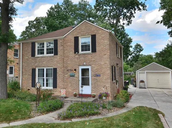 4724 West Cleveland AVENUE, Milwaukee, WI 53219